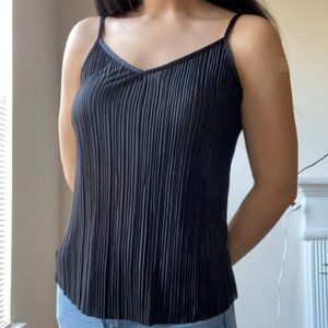 TRENDY ACCORDIAN RIBBED VNECK BLACK TANK TOP CAMI
